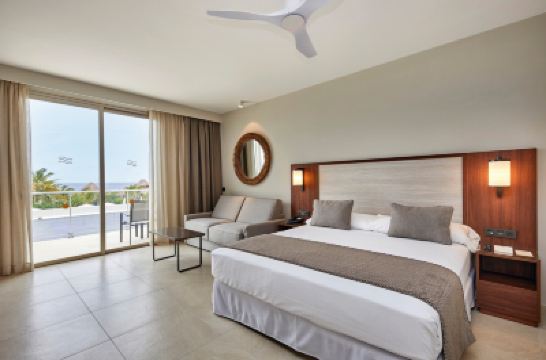Superior Double Room With Sea View Hotel Riu Jambo - All Inclusive Photo