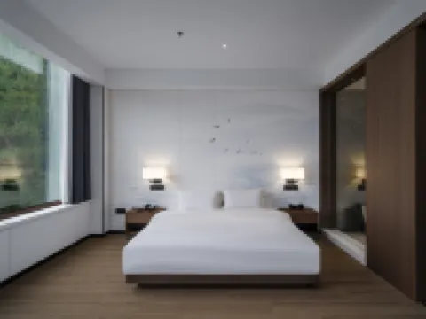 Ankang Yinghu Xiaoyin Resort Hotel Hoteles en Ankang