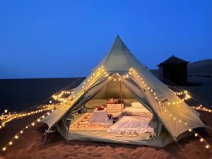 Desert camping hotel