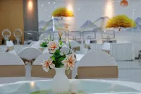 Yajiang County Yudu Hotel - servizio colazione