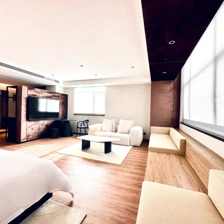 Lu'an Tea Night Hotel