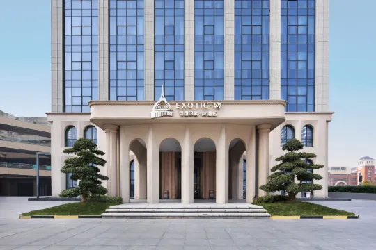 โรงแรมเอ็กโซติก ดับเบิลยู