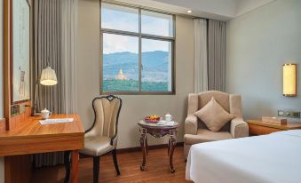 Vienna 3 Good Hotel (Dehong Mang Airport Jewellery Town) - Housity