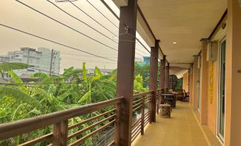 Baan Baramee House