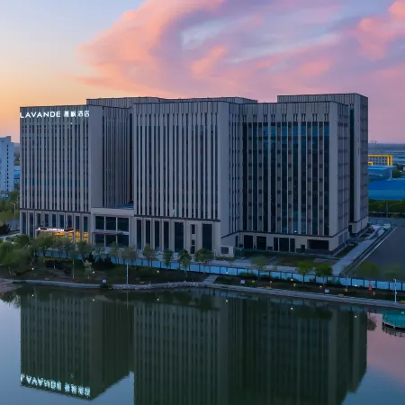 Lavande Hotel (Cangzhou Jiuhe East Road Development Zone Management Committee)