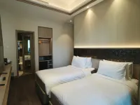 Aqueen環庭名望酒店 - 惹蘭勿剎 鄰近穆斯塔法中心的酒店