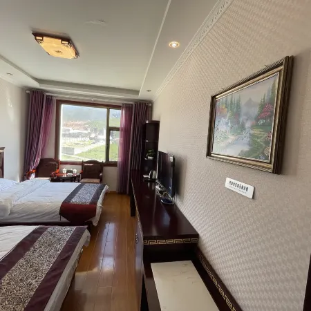 Longfu Hotel
