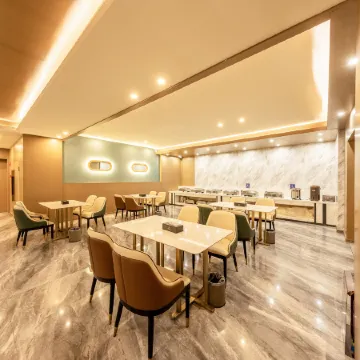 MAERkANG PO LING JIA SA HOTEL