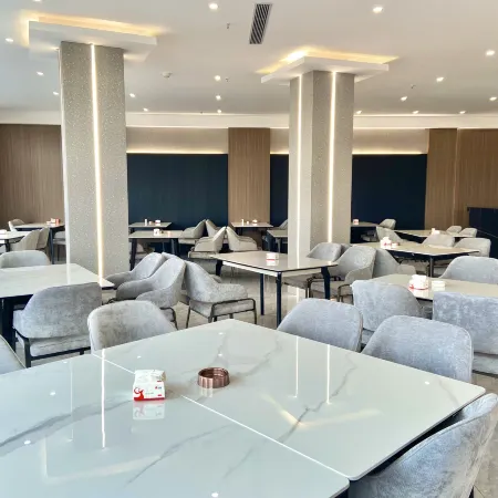 LiJin Holiday Hotel