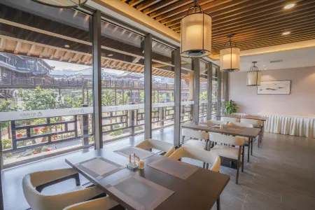 Taihu Longemont Yanhua Hotel Отели рядом с достопримечательностью «Xiaomeishan»