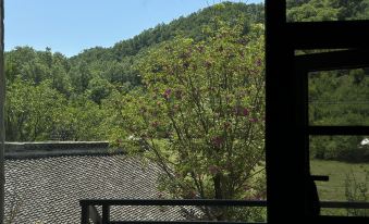 JianShan camp homestay