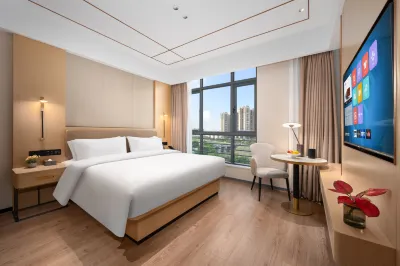 Qingju Hotel (Zhongshan Xiaolan Station Branch)