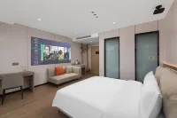 Ouchen High altitude River View Hotel(North Binyi Road Branch of Guanyinqiao Pedestrian Street)