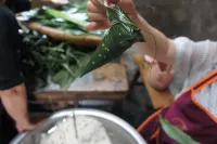 Emei Bamboo Hills Private Hot Spring Hostel - พร้อมอาหารเช้า