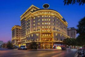 Dunhuang Silk Road Yijun Hotel