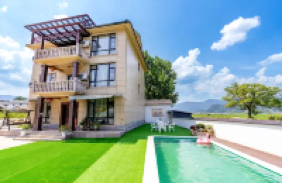 Zhaizhuang Gate Homestay (OMG Heartbeat Paradise)