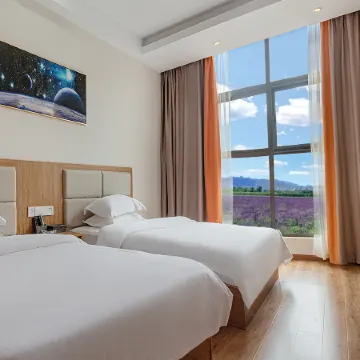 Star Trek Hotel