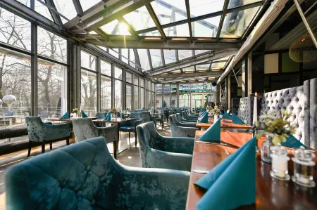 Landhotel Burg im Spreewald - Resort & Spa Отели в г. Шмогров-Феров