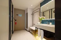 Echarm Hotel (Fuyang Yingzhou Wanda Plaza)