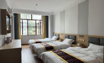 Gyirong Moonlight Hotel