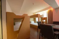 Boyue Manju Hotel - Esport