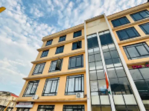 โฮเทล เดอะ ฟราแกรนซ์ โรงแรมในกัตรัช