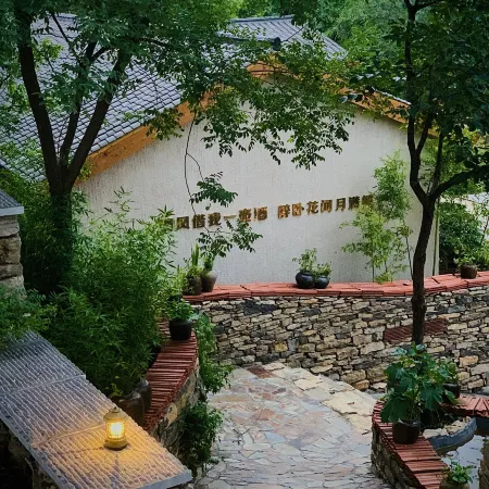 Phoenix Guide Art Homestay