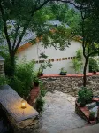 Phoenix Guide Art Homestay