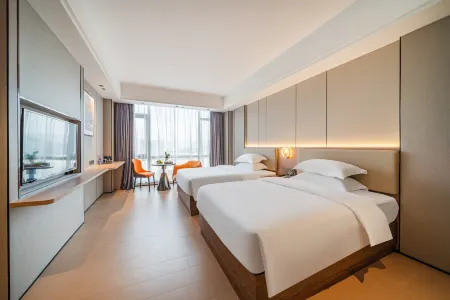 Poltton Century Hotel（Yangjiang  Jinshan Road ）