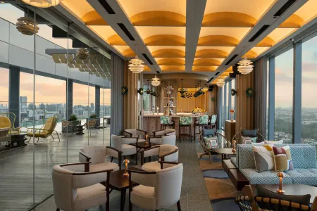 Courtyard by Marriott Singapore Novena Отели рядом с достопримечательностью «Block 18 HDB Dover Crescent»