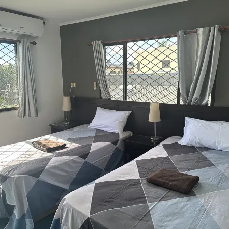 Ac airport apartment