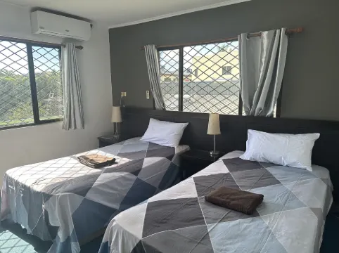 Ac airport apartment