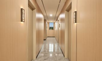 Xiamen Luke Boutique Stay Hotel (Xiang'an No. 1 High School)