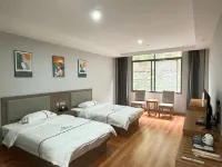 Yasiman Holiday Hotel