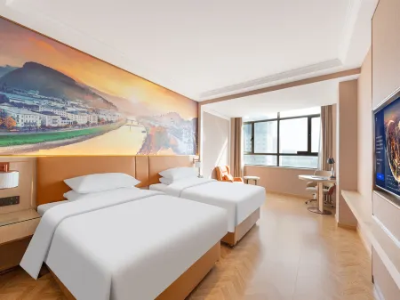 Vienna Hotel (Bachu Century Avenue Store) Отели в г. Маралбаши