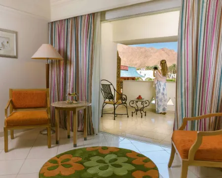 منتجع موڤنبيك طابا فنادق في طابا