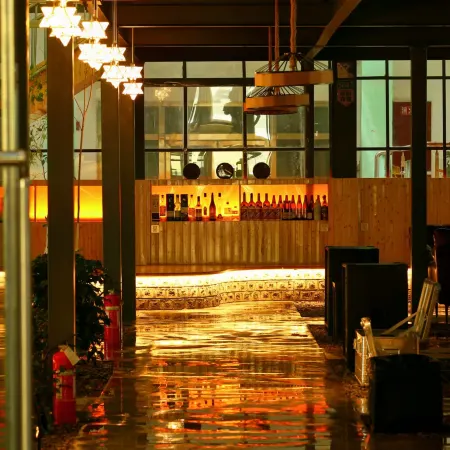 Zhuanshan Base Youth Hostel