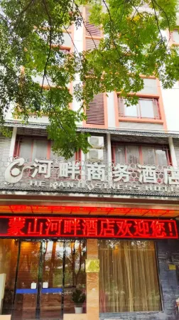 Riverside Traders Hotel