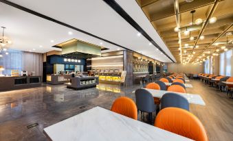 Starway Hotel (Kaifeng Lankao Station Sannong Vocational College)