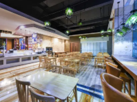 Mango Tree Hotel (Panzhihua South Railway Station Store)