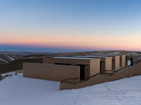 xinjiang guizhi wild Luxury resort hotel