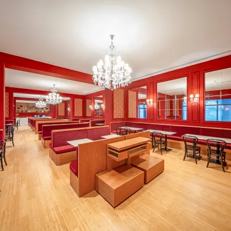 Yanguan Music Lead Vocal Resort Hotel