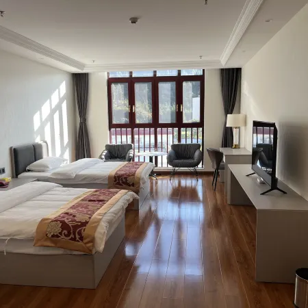 Tonghai Xiulu Hotel