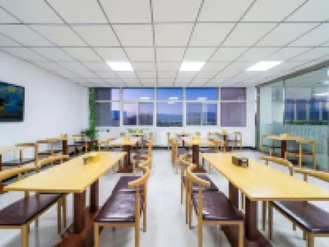 HuaTing Hotel(Guyuan City Government Store) Hotel di Guyuan