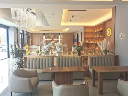 FengYinTianJiao Hotel Отели рядом с достопримечательностью «Sandaoyan»