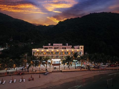 俄公灣度假酒店