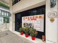 JST Hotel Hotel di 