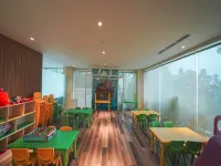 Jamboo Kingdom Hotel & Resort Hotels in Pagerwojo