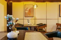 Jinjiang Metropolo Hotel (Qingdao Huangdao Golden Beach Resort, SUST)