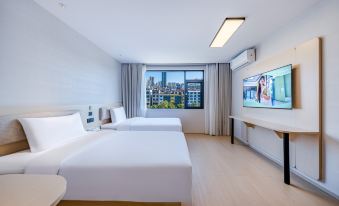 Hi Inn Hotel (Guiyang Qingzhen Zhonghuan Guoji)